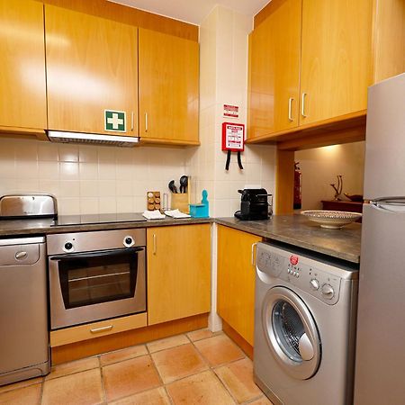 B39 - Marina Hill Apartment Lagos Eksteriør bilde